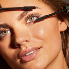 Load image into Gallery viewer, Stretch and Curl Mascara